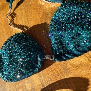 Women’s Figure Suit